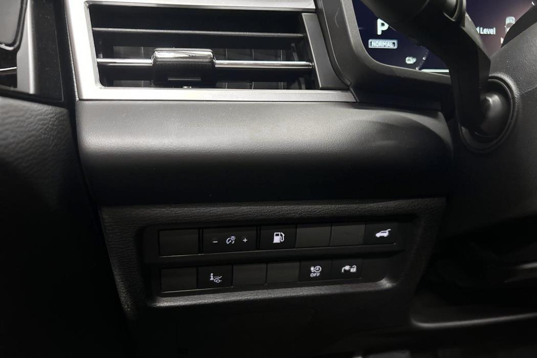 MITSUBISHI Outlander 2025