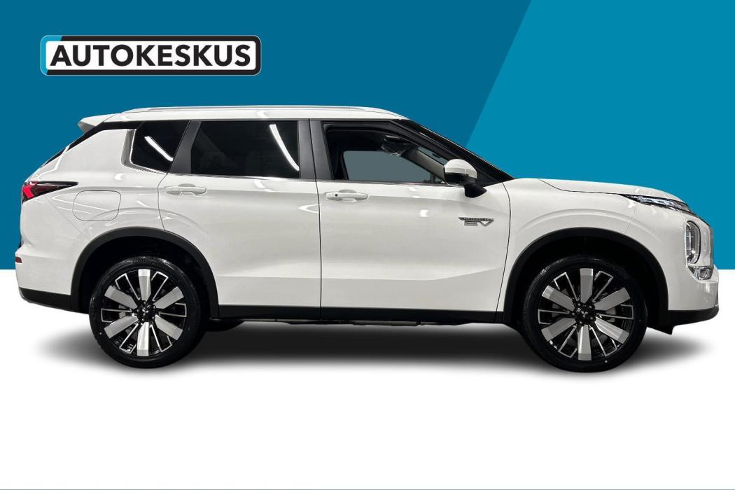 MITSUBISHI Outlander 2025