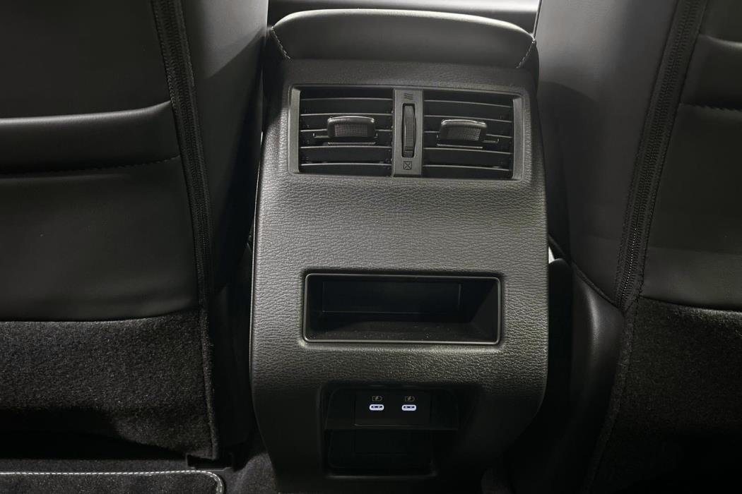 MITSUBISHI Outlander 2025