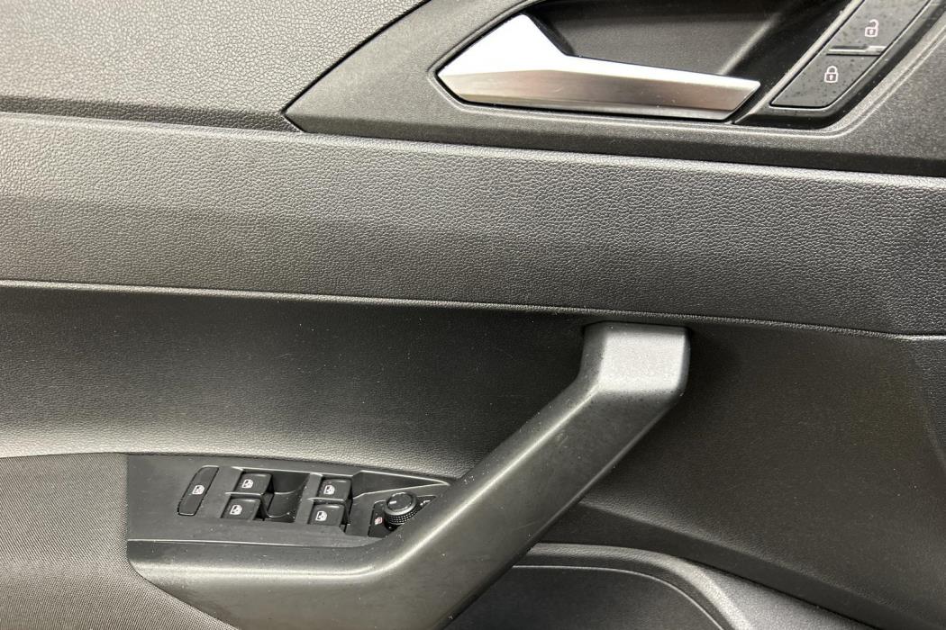 VOLKSWAGEN Polo 2021
