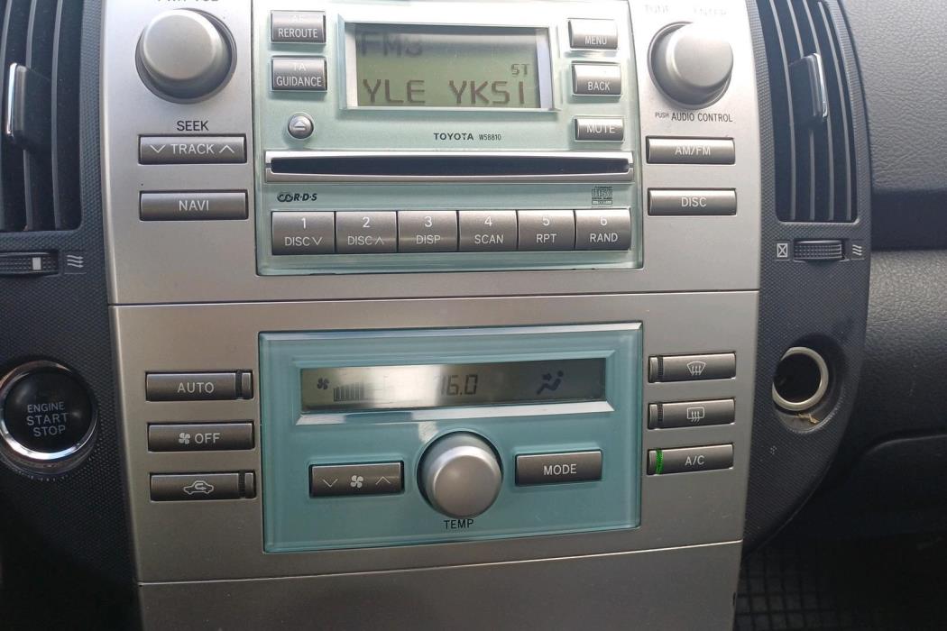 TOYOTA Corolla Verso 2005