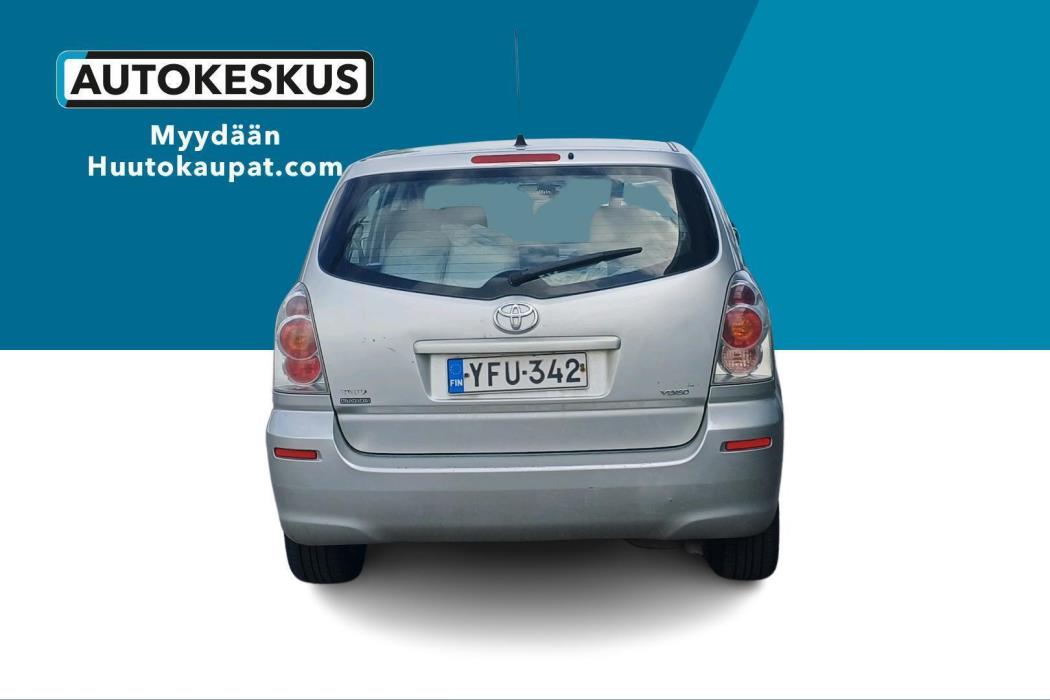 TOYOTA Corolla Verso 2005