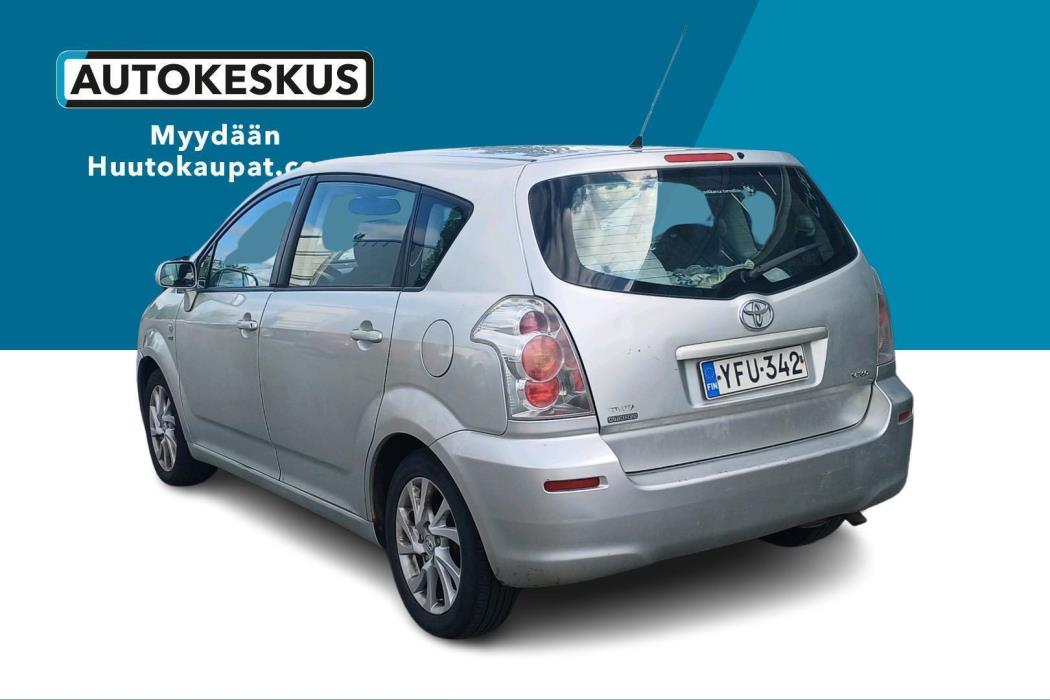 TOYOTA Corolla Verso 2005