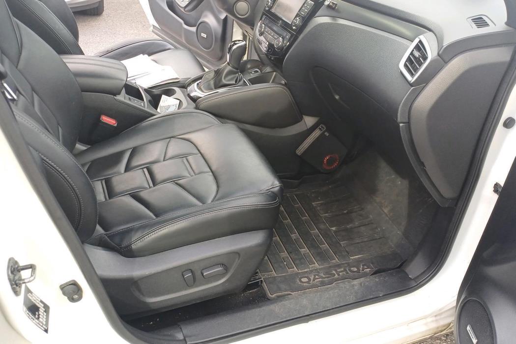 NISSAN Qashqai 2018