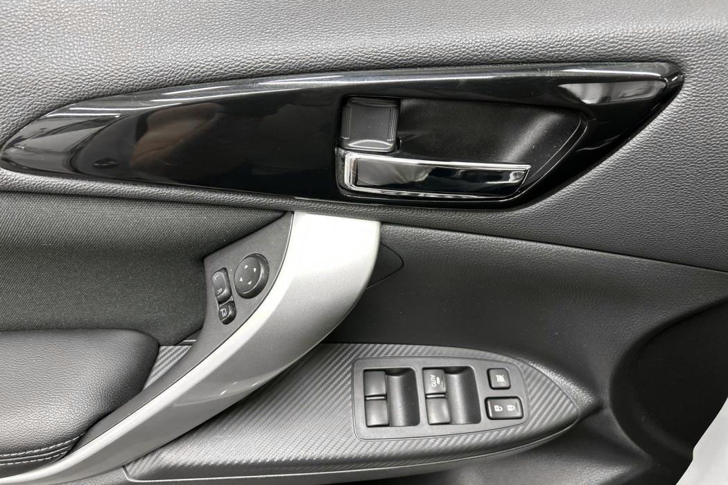 MITSUBISHI Eclipse Cross 2022