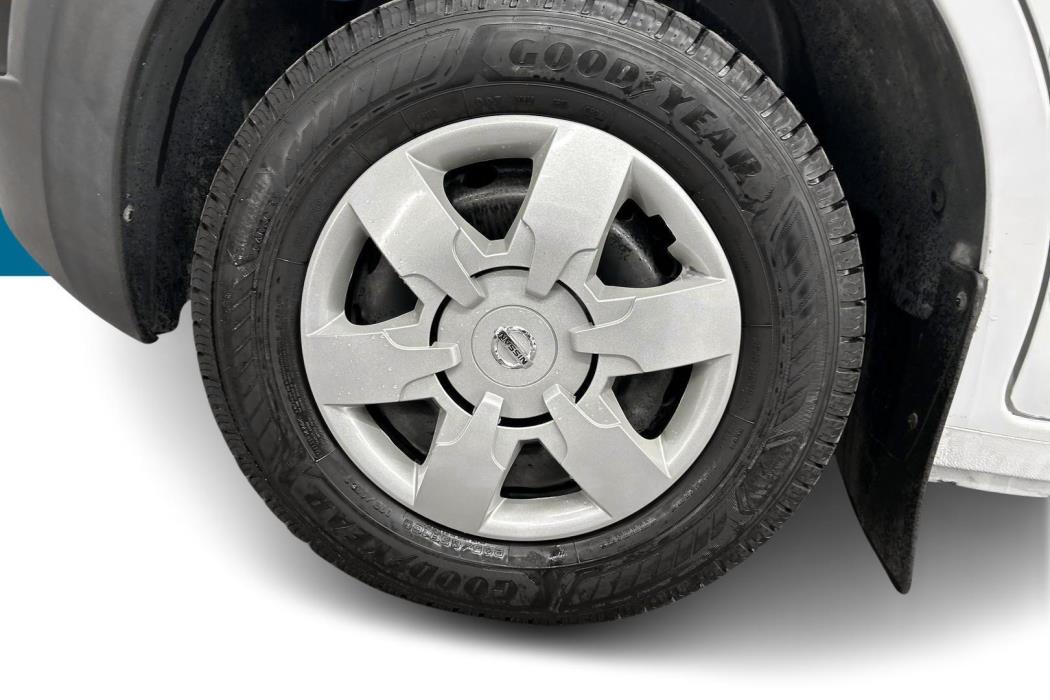 NISSAN NV400 2020
