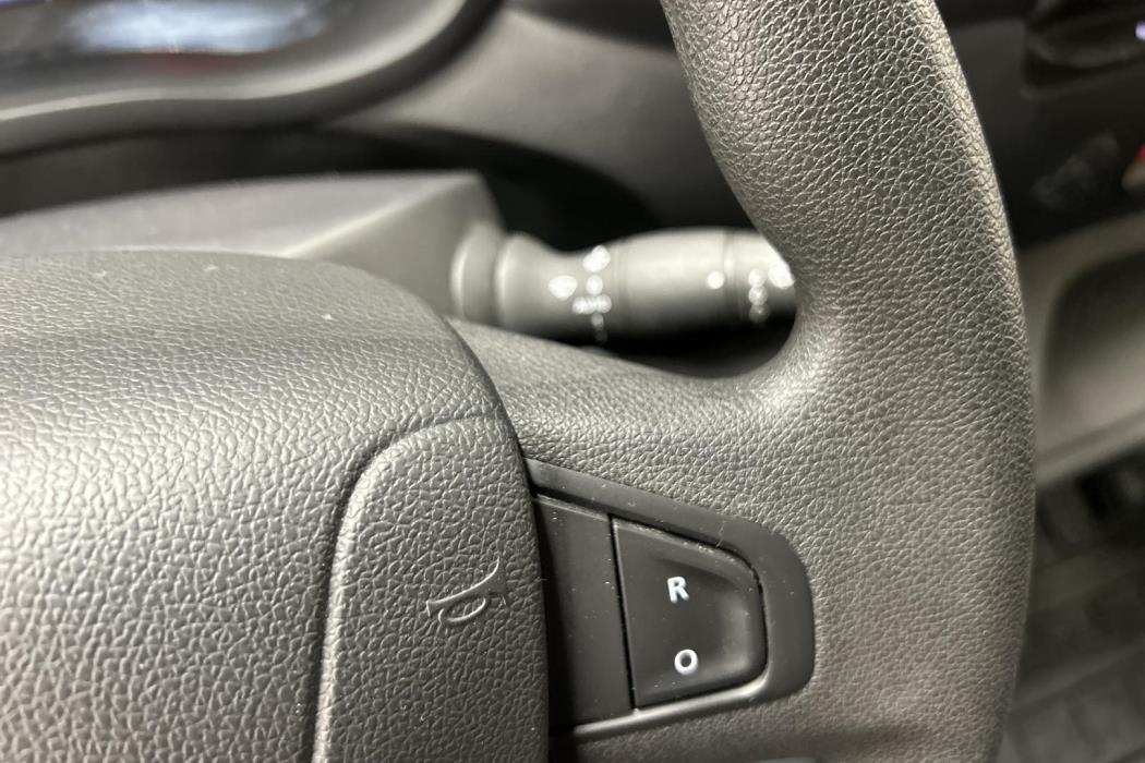 NISSAN NV400 2020