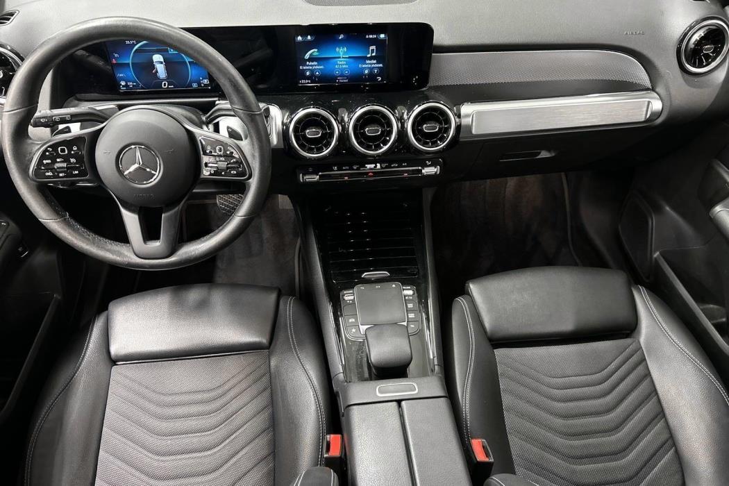 MERCEDES-BENZ GLB 2021