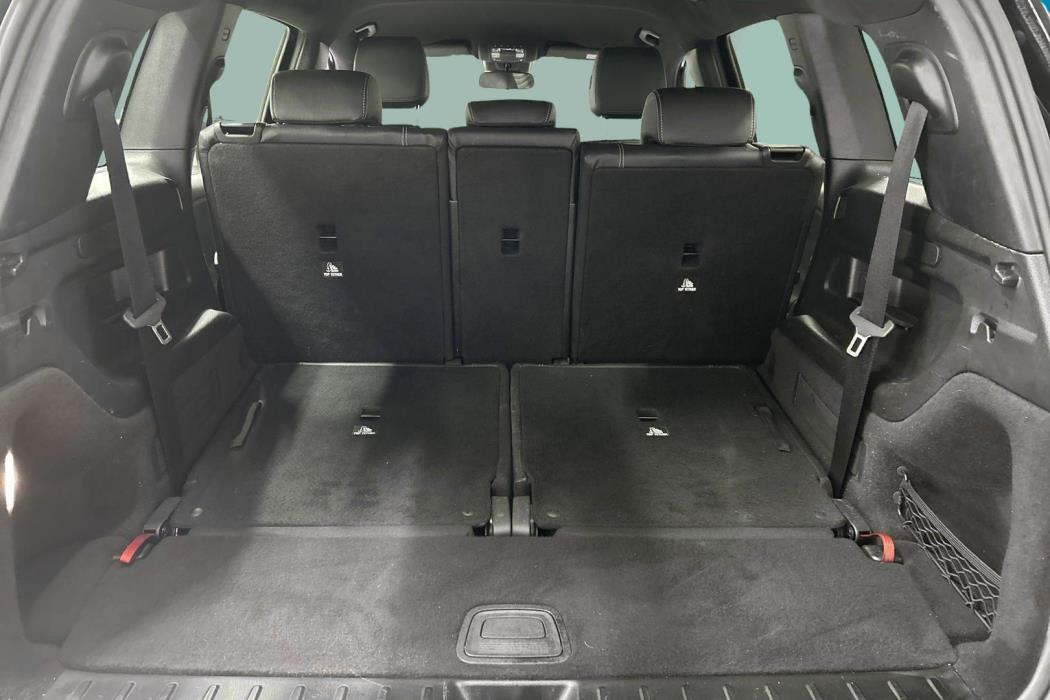 MERCEDES-BENZ GLB 2021