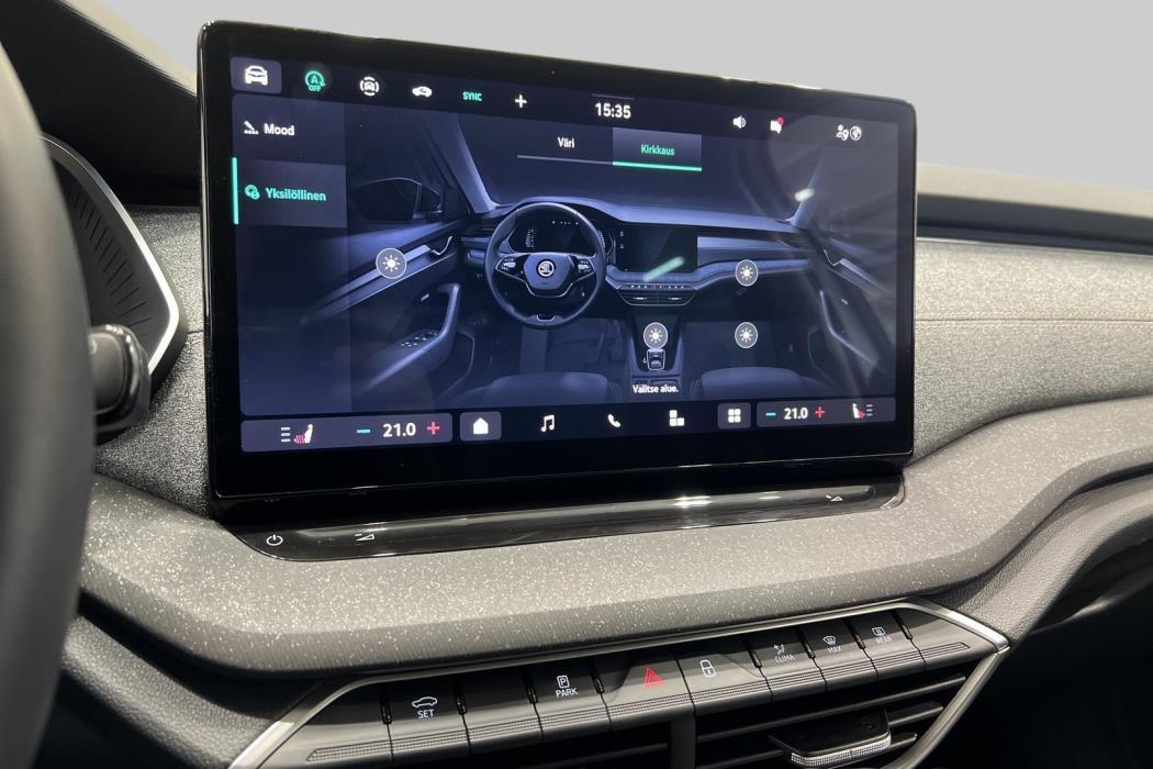 SKODA OCTAVIA 2025