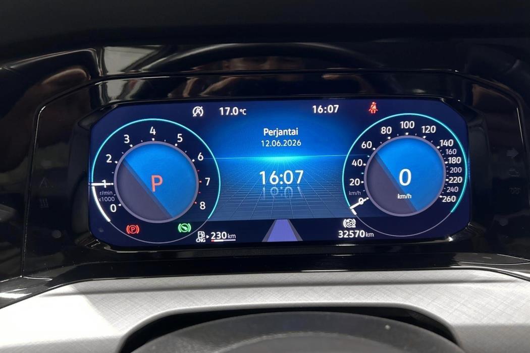 VOLKSWAGEN GOLF 2023