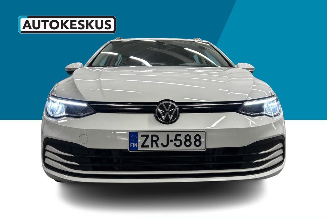 VOLKSWAGEN GOLF 2023