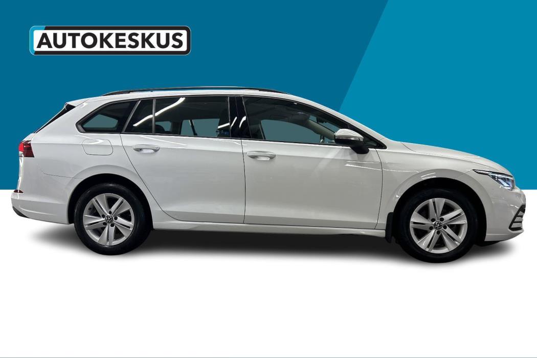 VOLKSWAGEN GOLF 2023