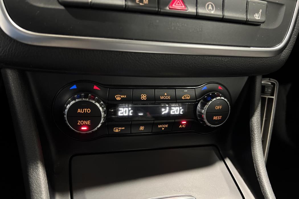 MERCEDES-BENZ CLA 2015
