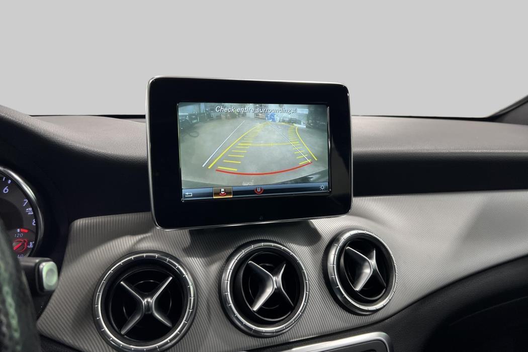 MERCEDES-BENZ CLA 2015