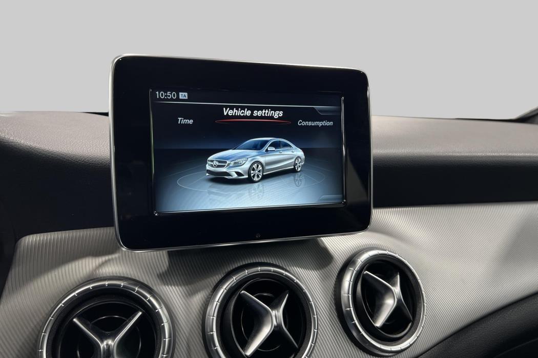 MERCEDES-BENZ CLA 2015