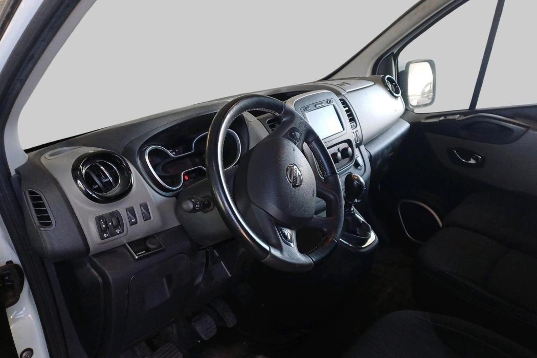 NISSAN NV300 2020