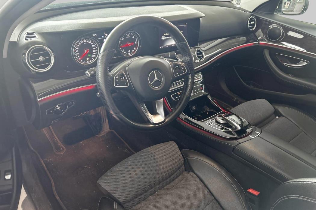 MERCEDES-BENZ E 2017