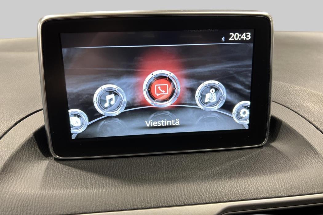 MAZDA 3 2015