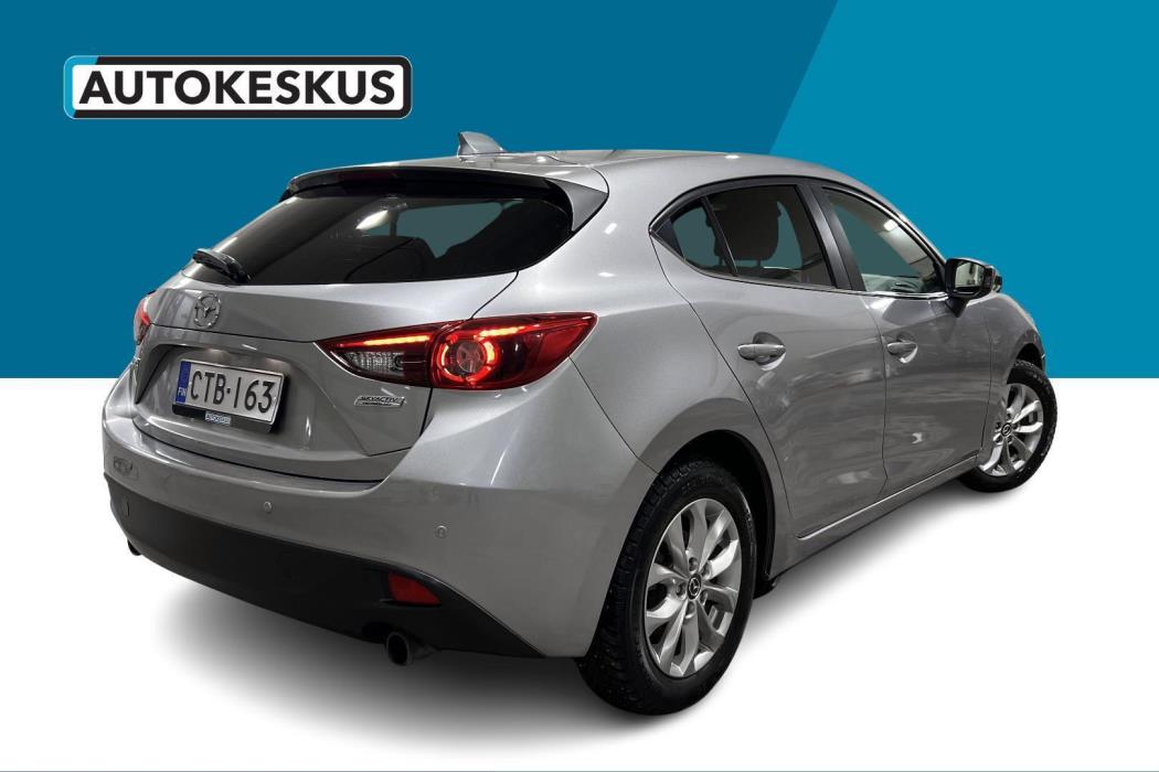 MAZDA 3 2015