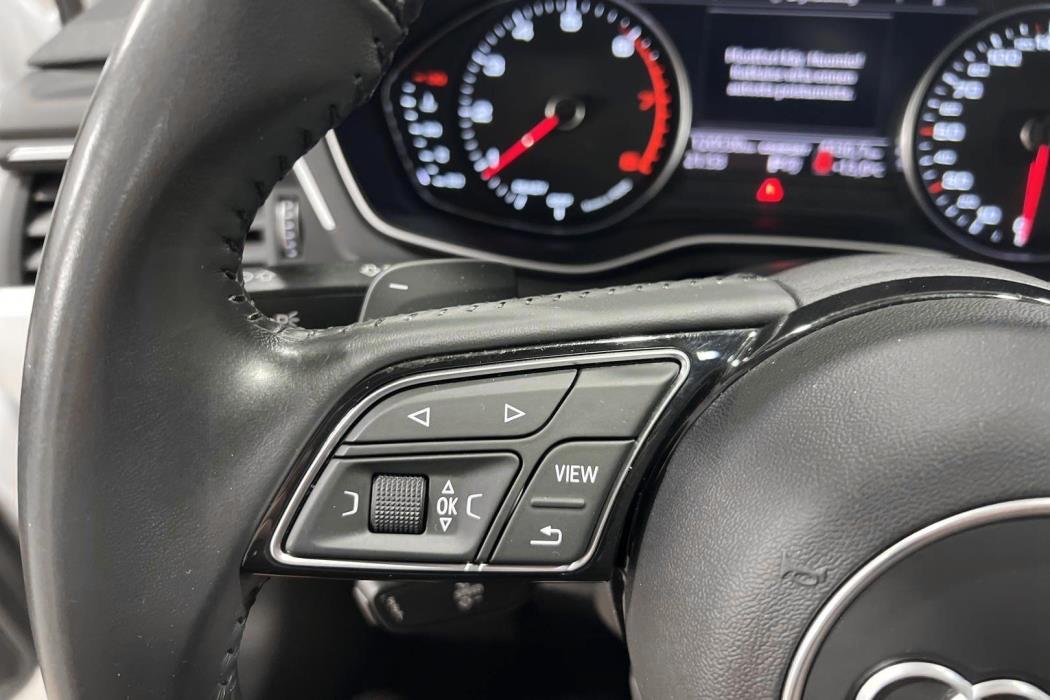 AUDI A4 2019