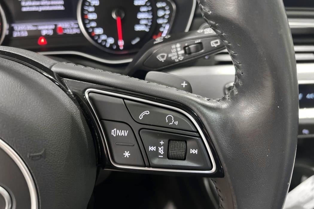 AUDI A4 2019