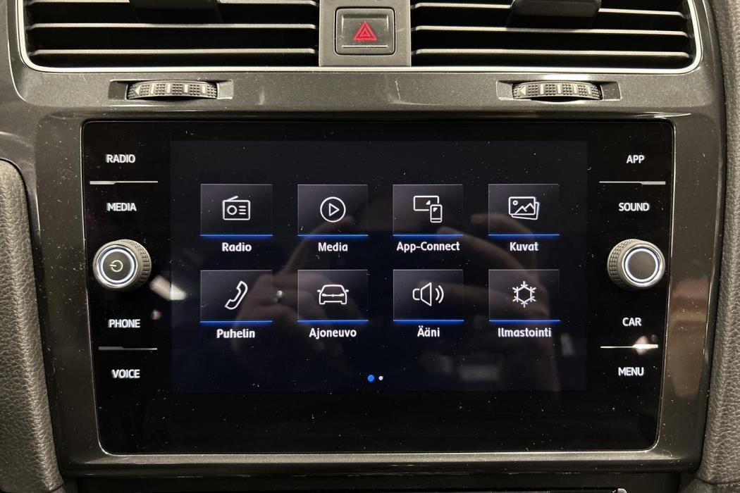 VOLKSWAGEN Golf 2018