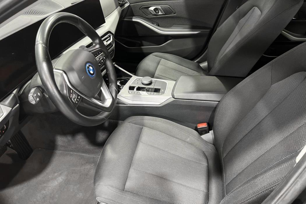 BMW 3-sarja 2022