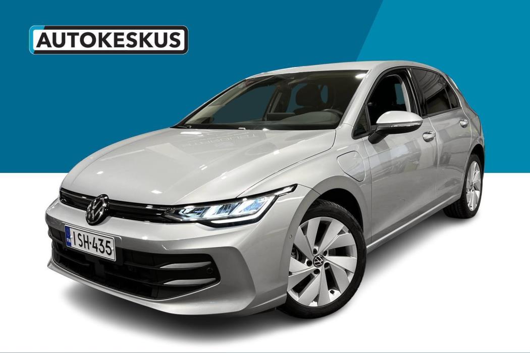 VOLKSWAGEN Golf 2025