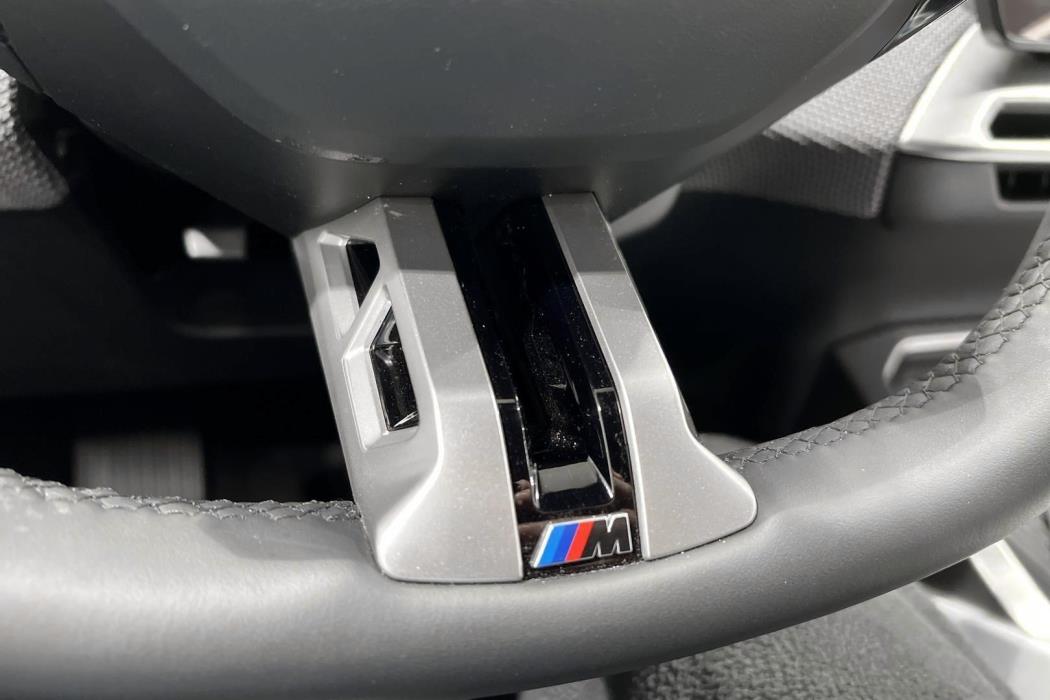 BMW IX3 2026