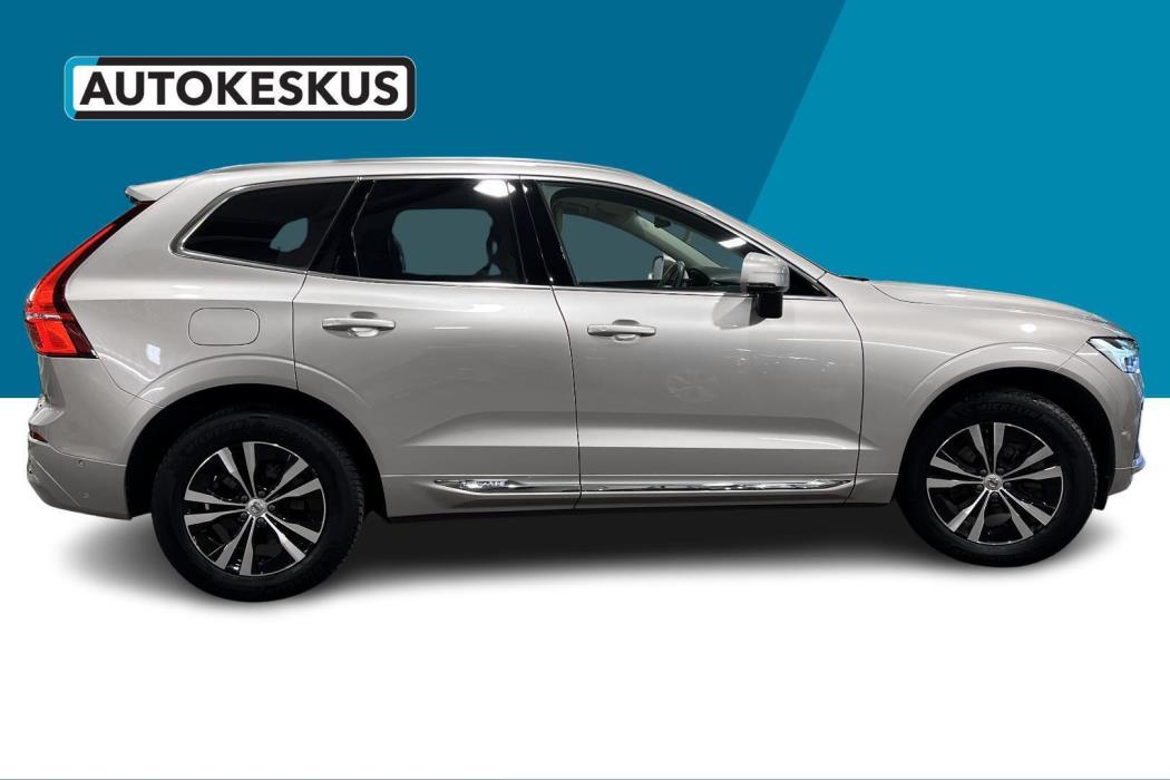 VOLVO XC60 2023