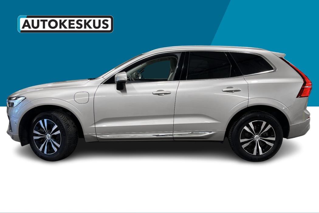 VOLVO XC60 2023