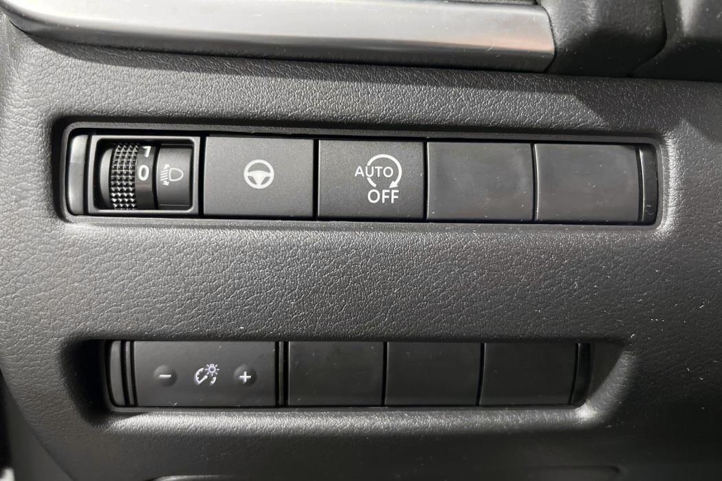 NISSAN Qashqai 2024
