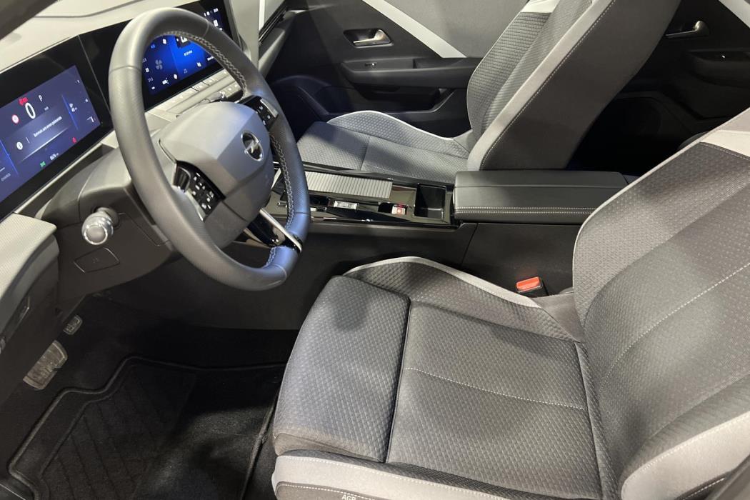 OPEL Astra 2025