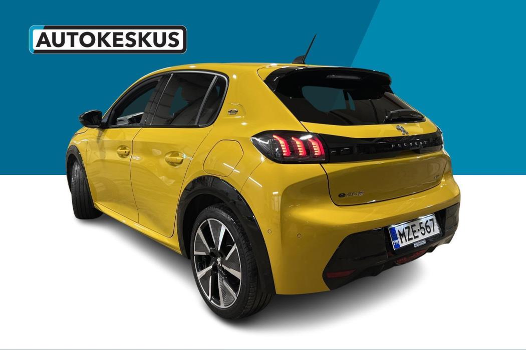 PEUGEOT e-208 2021