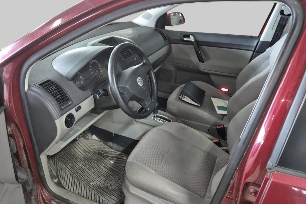 VOLKSWAGEN Polo 2007