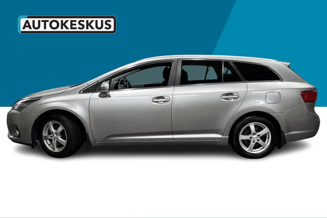 TOYOTA Avensis 2012