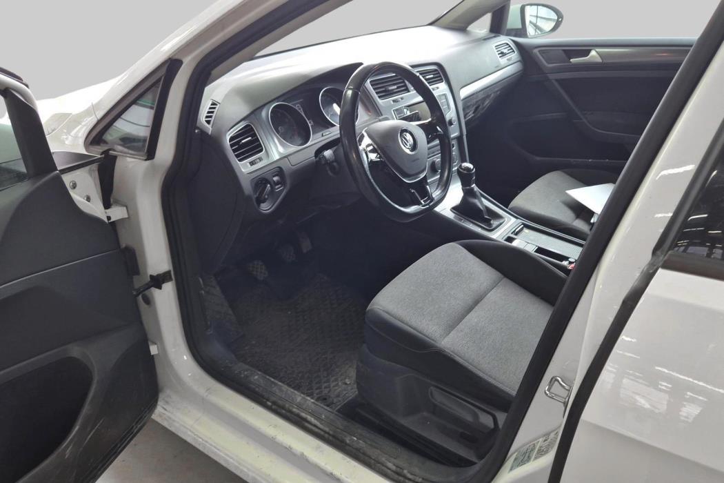 VOLKSWAGEN Golf 2017