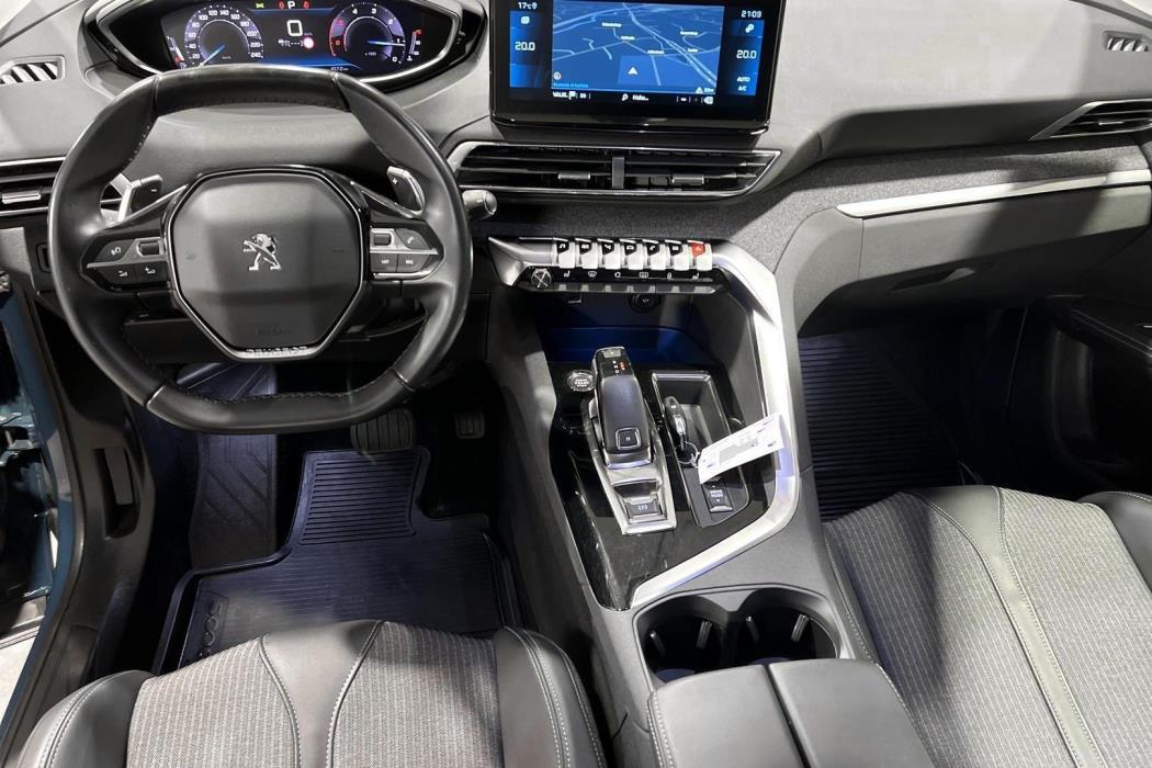 PEUGEOT 5008 2022