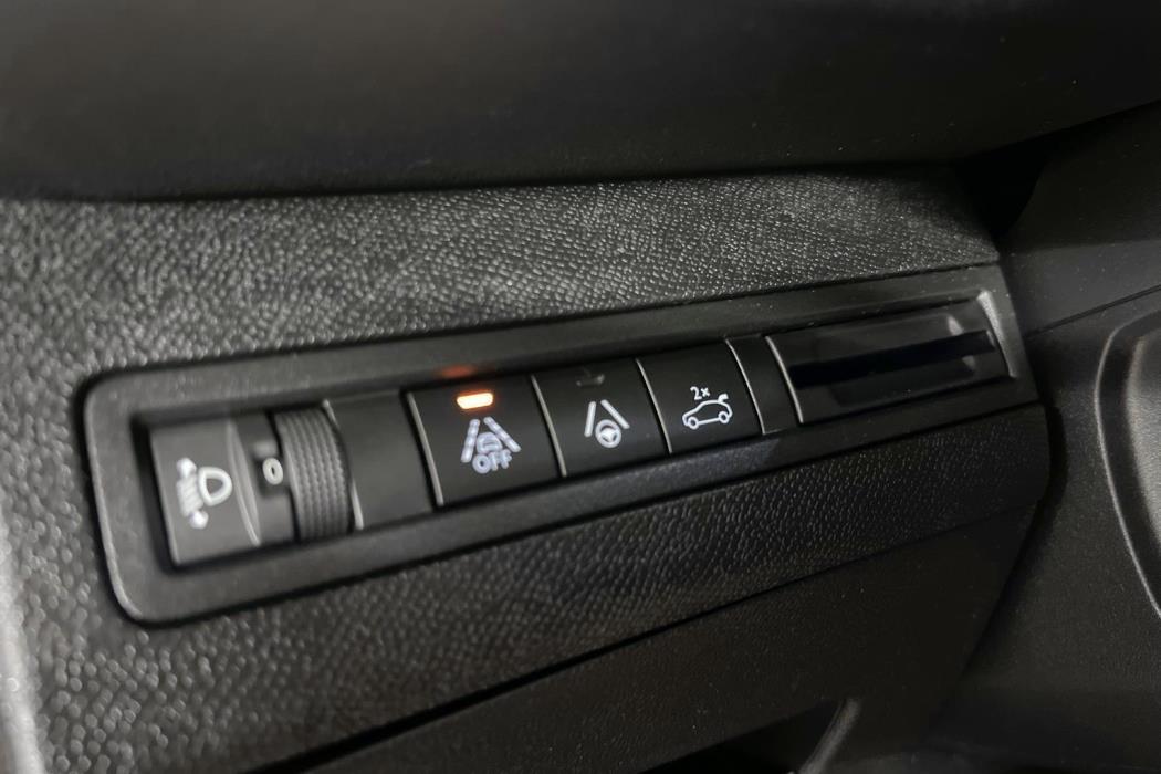 PEUGEOT 5008 2022
