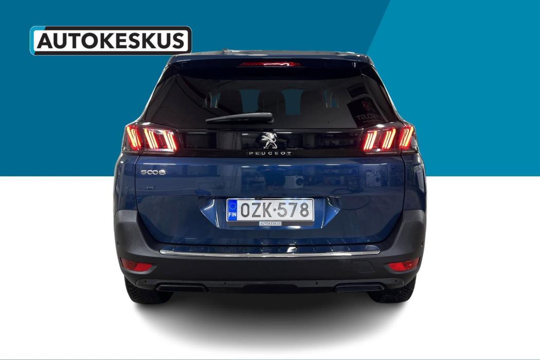 PEUGEOT 5008 2022