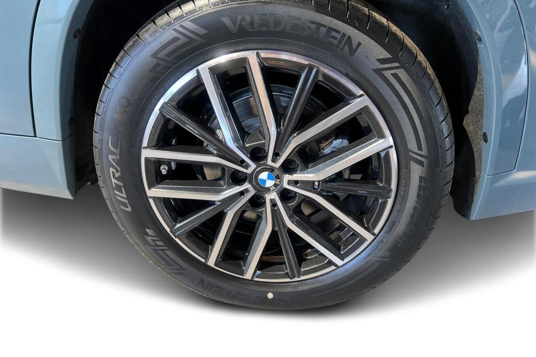 BMW iX1 2026
