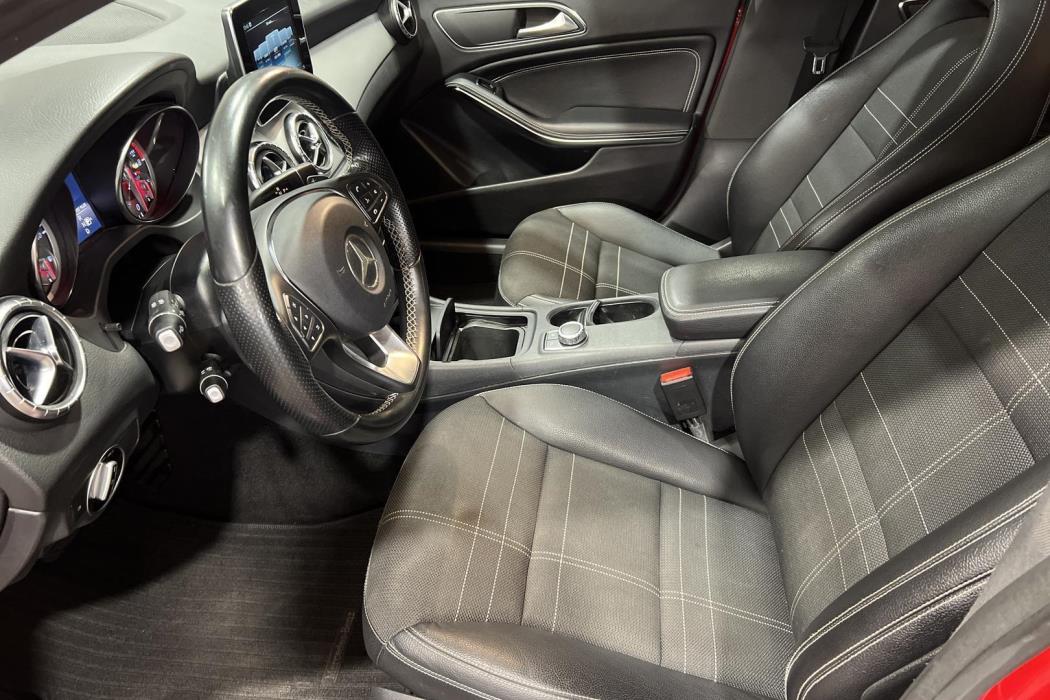 MERCEDES-BENZ CLA 2016