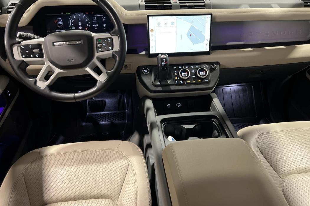 LAND ROVER Defender 2023