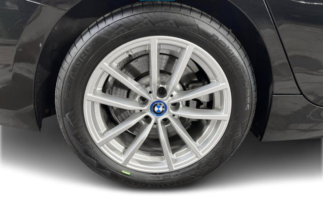 BMW 3-sarja 2023