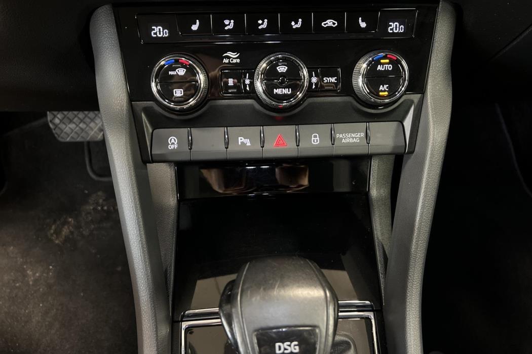 SKODA Karoq 2021