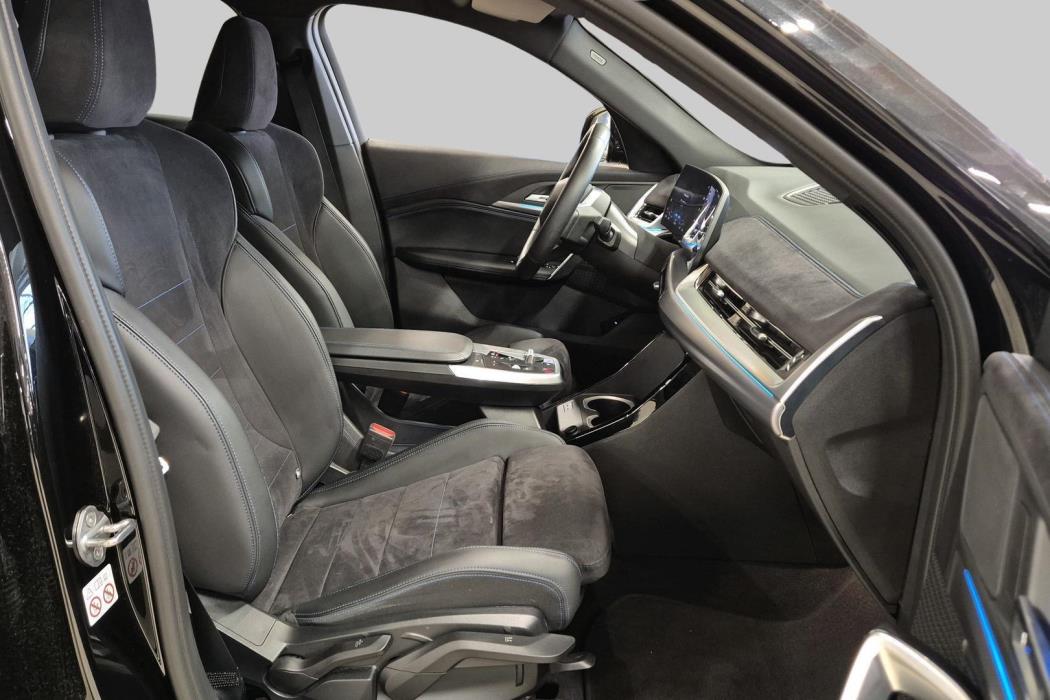 BMW IX2 2024