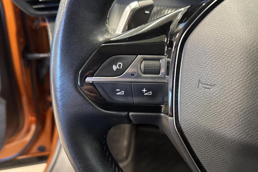 PEUGEOT 2008 2021