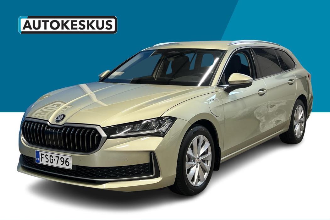 SKODA Superb 2025