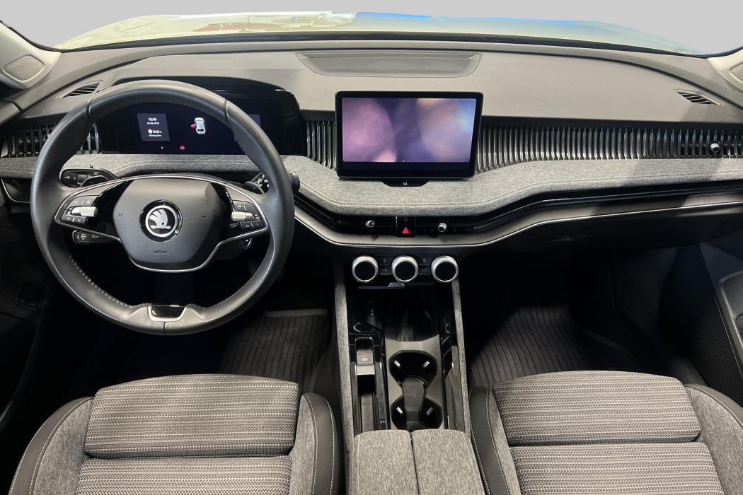 SKODA Superb 2025
